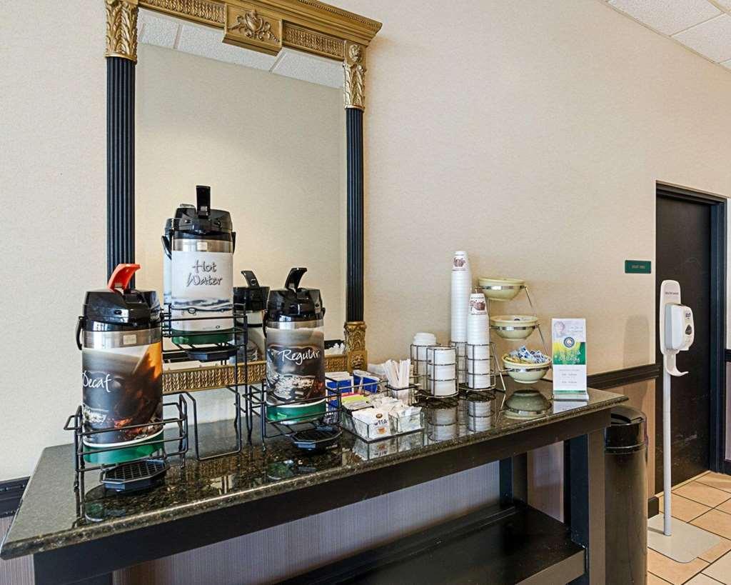 Quality Inn Lewisburg Ristorante foto